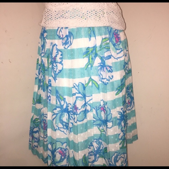 Lilly Pulitzer Rare Shorely Blue Plus - Picture 3 of 7